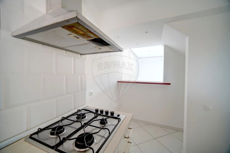 Apartamento T3 para Venda em Algueirão-Mem Martins Foto 13