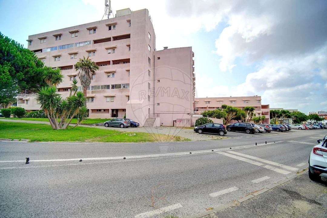 Apartamento T3 para Venda em Algueirão-Mem Martins Foto 28