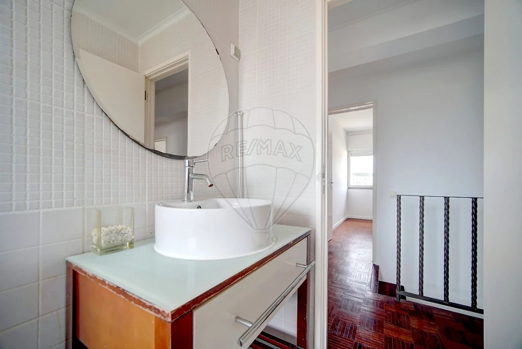 Apartamento T3 para Venda em Algueirão-Mem Martins Foto 24