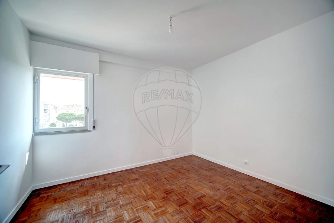 Apartamento T3 para Venda em Algueirão-Mem Martins Foto 20