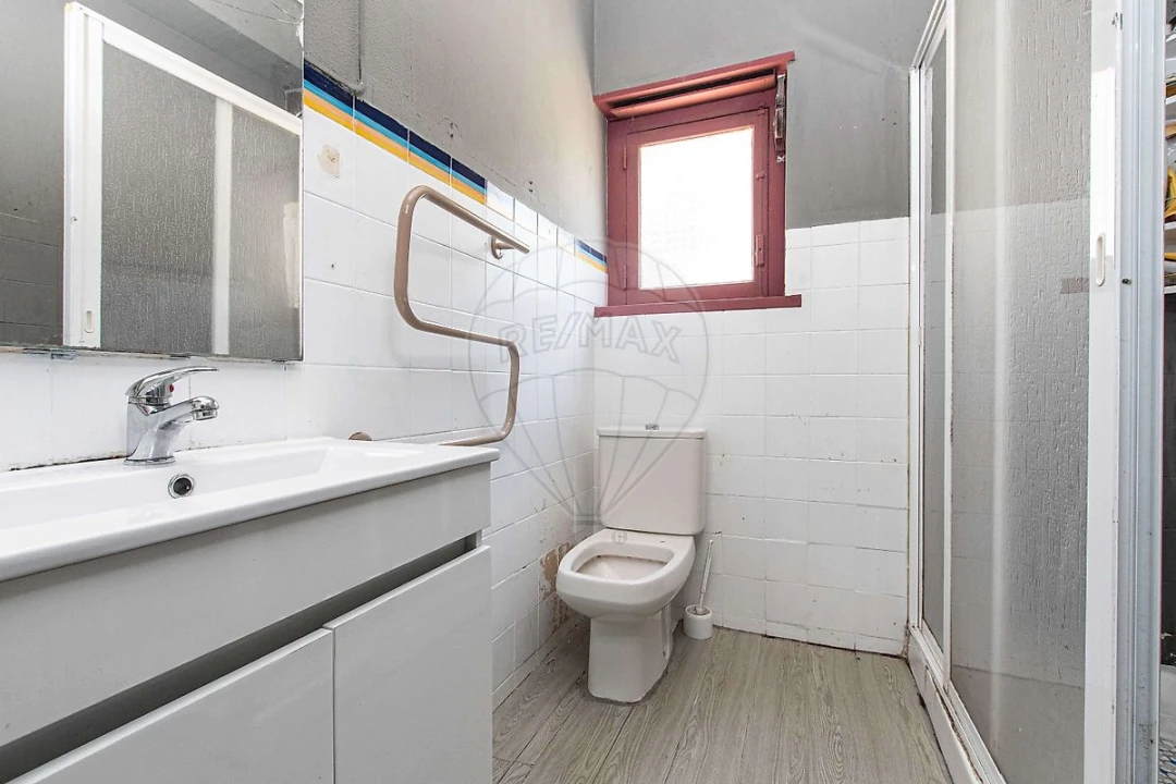 Apartamento T3 para Venda em Rio de Mouro Foto 8