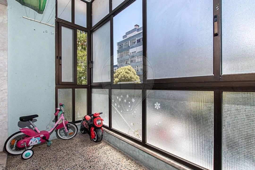 Apartamento T3 para Venda em Rio de Mouro Foto 7