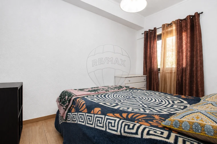 Apartamento T3 para Venda em Rio de Mouro Foto 22