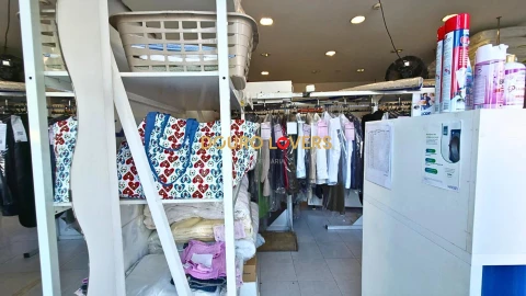 Negócio para Venda em Santa Marinha e São Pedro da Afurada