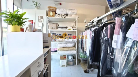 Negócio para Venda em Santa Marinha e São Pedro da Afurada