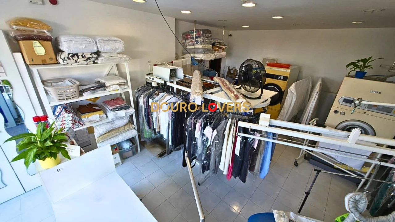 Negócio para Venda em Santa Marinha e São Pedro da Afurada Foto 29