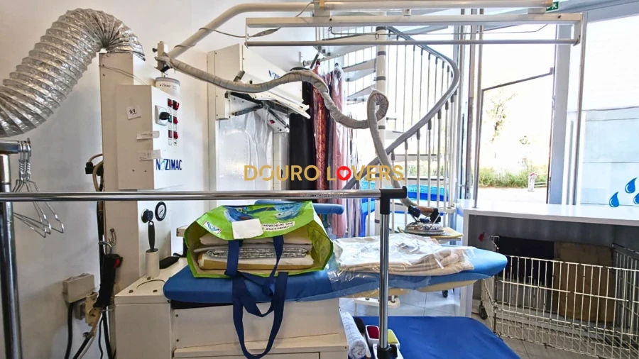 Negócio para Venda em Santa Marinha e São Pedro da Afurada Foto 23