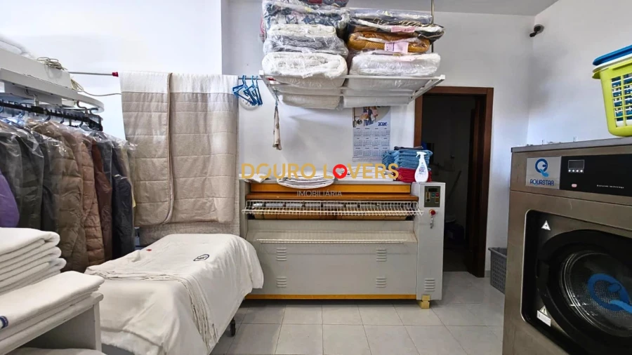 Negócio para Venda em Santa Marinha e São Pedro da Afurada Foto 8