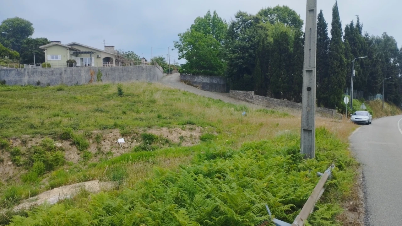 Terreno para Venda em O. Azeméis, Riba-Ul, Ul, Macinhata Seixa, Madail Foto 2