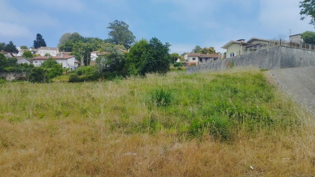 Terreno para Venda em O. Azeméis, Riba-Ul, Ul, Macinhata Seixa, Madail Foto 7
