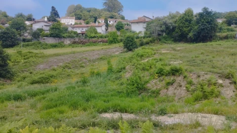 Terreno para Venda em O. Azeméis, Riba-Ul, Ul, Macinhata Seixa, Madail