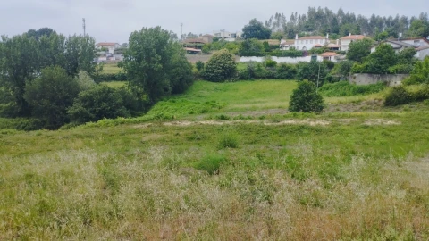 Terreno para Venda em O. Azeméis, Riba-Ul, Ul, Macinhata Seixa, Madail