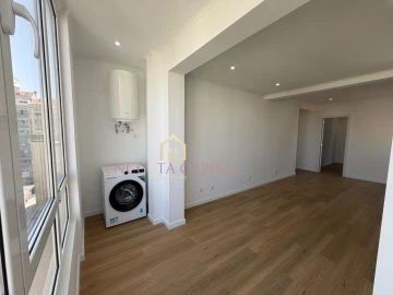Apartamento T1 para Venda em Águas Livres