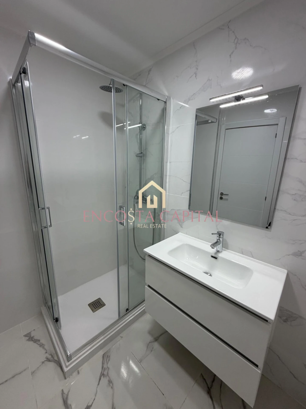 Apartamento T1 para Venda em Águas Livres Foto 14