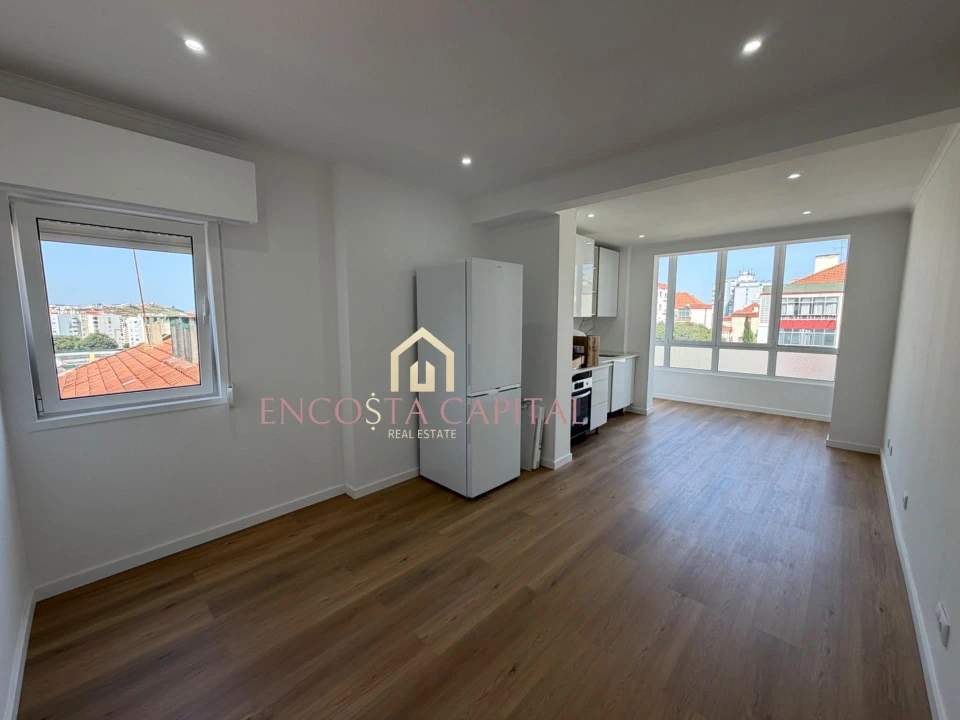 Apartamento T1 para Venda em Águas Livres Foto 2
