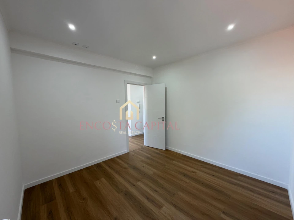 Apartamento T1 para Venda em Águas Livres Foto 9
