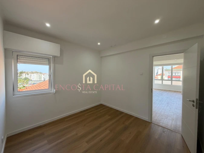 Apartamento T1 para Venda em Águas Livres Foto 11