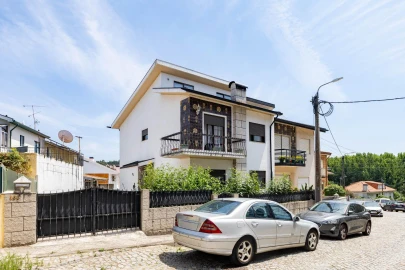 Moradia T4 para Venda em Fânzeres e São Pedro da Cova