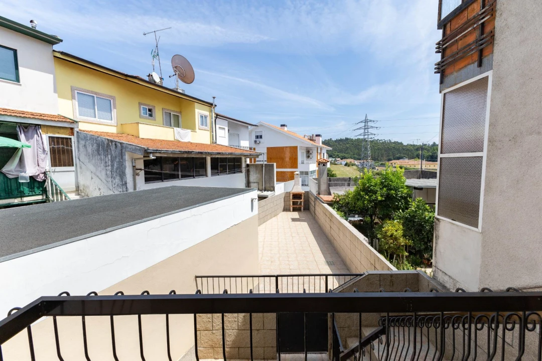 Moradia T4 para Venda em Fânzeres e São Pedro da Cova Foto 4