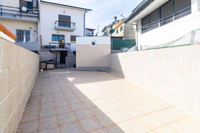 Moradia T4 para Venda em Fânzeres e São Pedro da Cova Foto 5