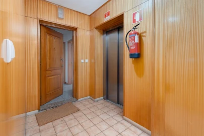 Apartamento T3 para Venda em Castêlo da Maia