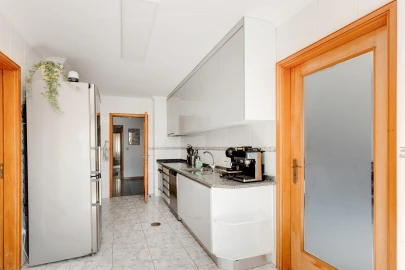 Apartamento T3 para Venda em Castêlo da Maia