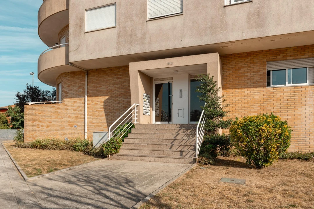 Apartamento T3 para Venda em Castêlo da Maia Foto 17