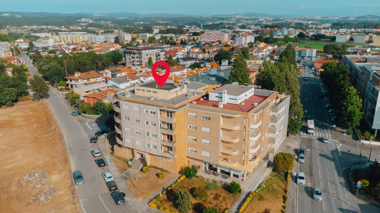 Apartamento T3 para Venda em Castêlo da Maia Foto 22