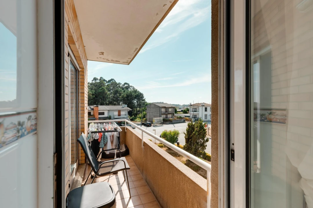 Apartamento T3 para Venda em Castêlo da Maia Foto 3