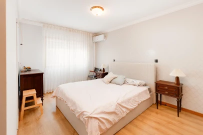 Apartamento T3 para Venda em Castêlo da Maia