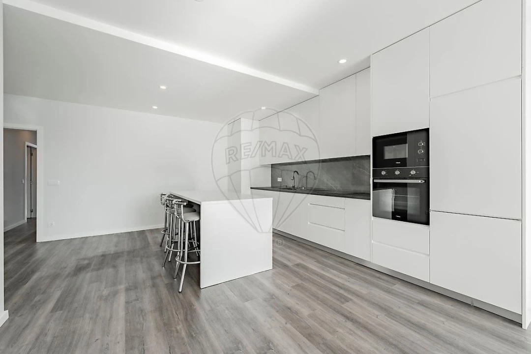 Apartamento T3 para Venda em Ferreiros e Gondizalves Foto 13