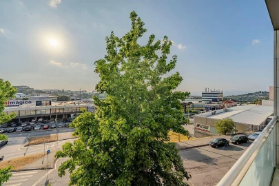 Apartamento T3 para Venda em Ferreiros e Gondizalves
