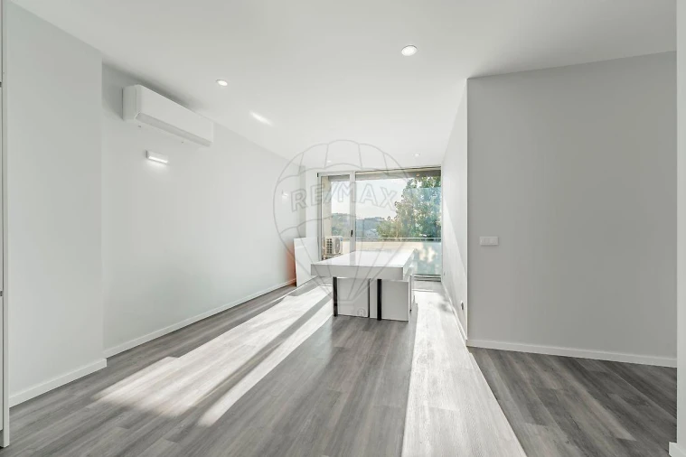 Apartamento T3 para Venda em Ferreiros e Gondizalves Foto 19