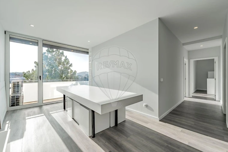 Apartamento T3 para Venda em Ferreiros e Gondizalves Foto 20