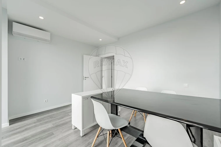 Apartamento T3 para Venda em Ferreiros e Gondizalves Foto 25