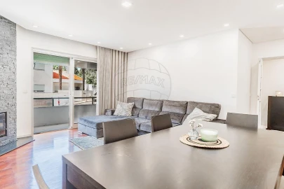 Apartamento T2 para Venda em Creixomil