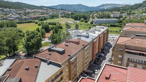 Apartamento T3 para Venda em Povoa de Lanhoso (N. Senhora do Amparo)
