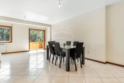 Apartamento T3 para Venda em Povoa de Lanhoso (N. Senhora do Amparo)