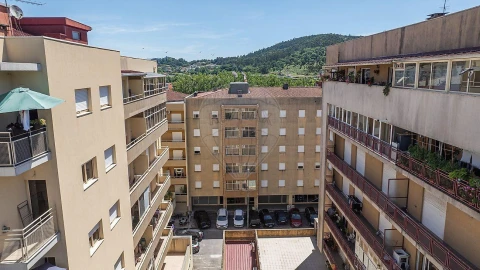 Apartamento T3 para Venda em Povoa de Lanhoso (N. Senhora do Amparo)