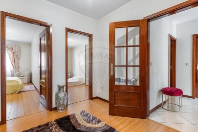 Apartamento T3 para Venda em Povoa de Lanhoso (N. Senhora do Amparo)