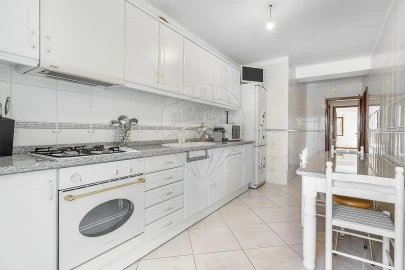 Apartamento T3 para Venda em Povoa de Lanhoso (N. Senhora do Amparo)