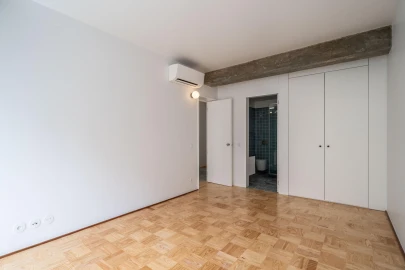 Apartamento T1 para Venda em Paranhos
