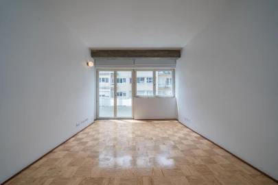 Apartamento T1 para Venda em Paranhos