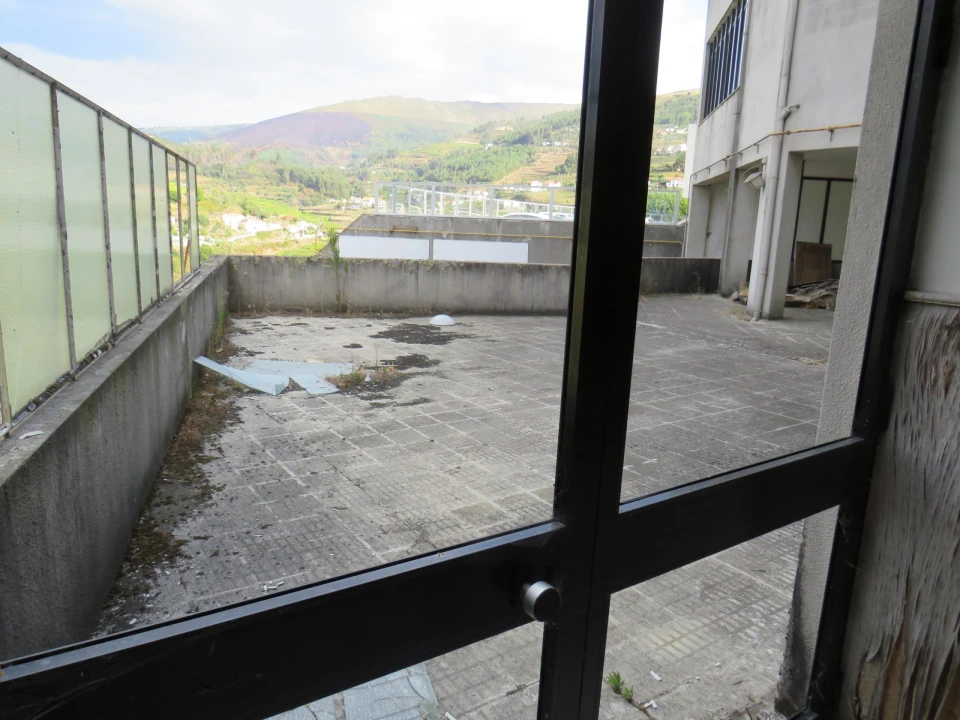 Negócio para Venda em Santa Maria Maior Foto 44