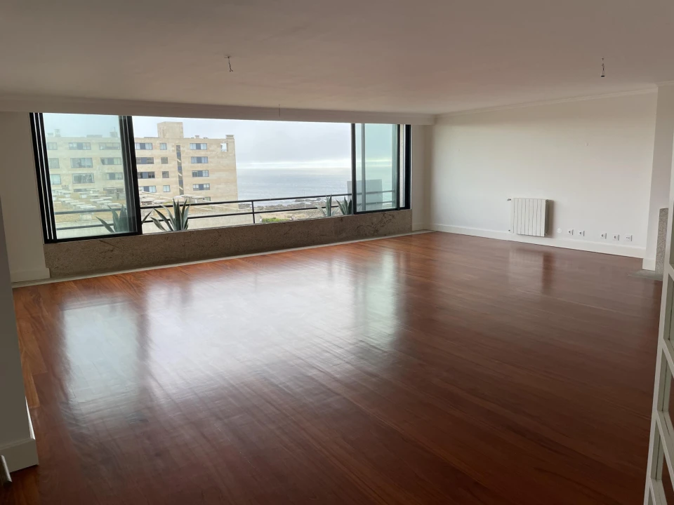 Apartamento T2 para Venda em Custóias, Leça do Balio e Guifões Foto 2