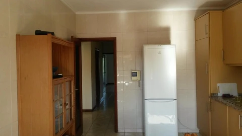 Apartamento T3 para Venda em Santa Maria da Feira, Travanca, Sanfins e Espargo