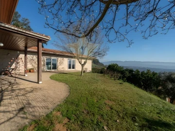 Moradia T7 para Venda em Telões