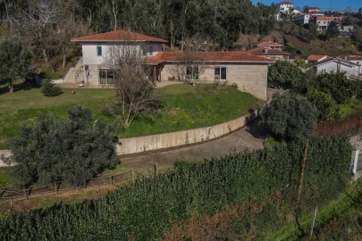 Moradia T7 para Venda em Telões