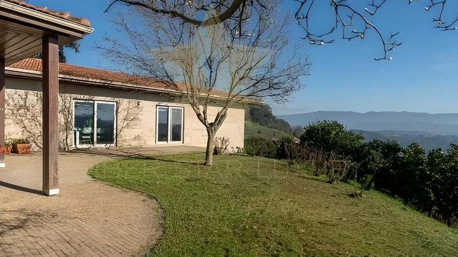 Moradia T7 para Venda em Telões