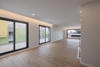 Apartamento T4 para Venda em Alcochete